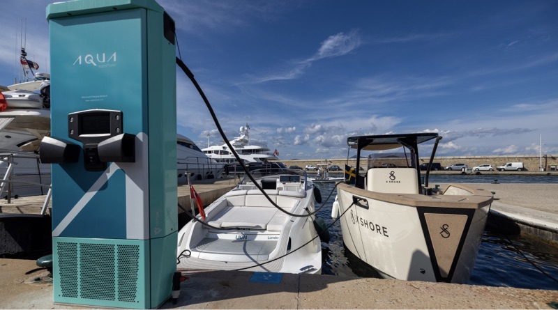 electric boat show featured this Aqua dockside supercharger