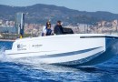 Chasing an America’s Cup yacht in the new De Antonio E23 electric boat