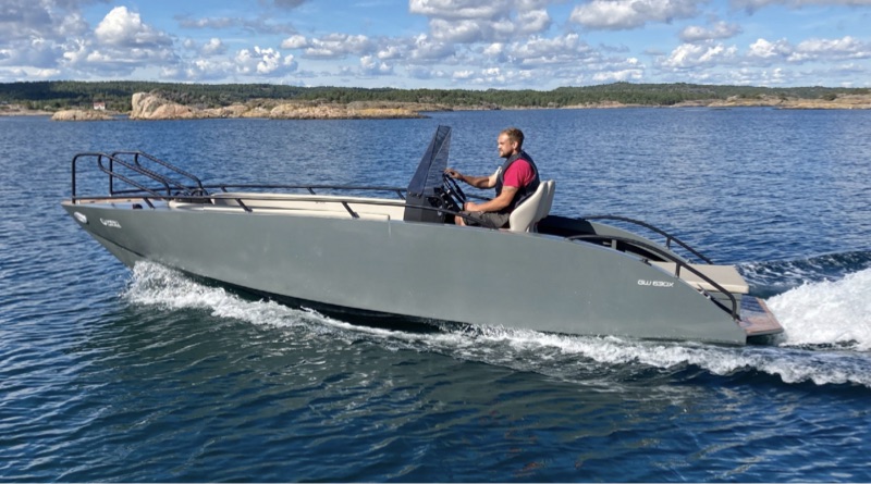 Greenwaves 630X electric boat running in waters of Norway