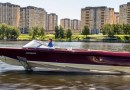 Classic look hydrofoiling electric boat debuts in Moscow