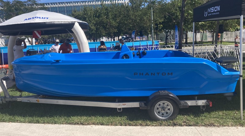 Phantom dayboat at the Miami Boat Show 2024