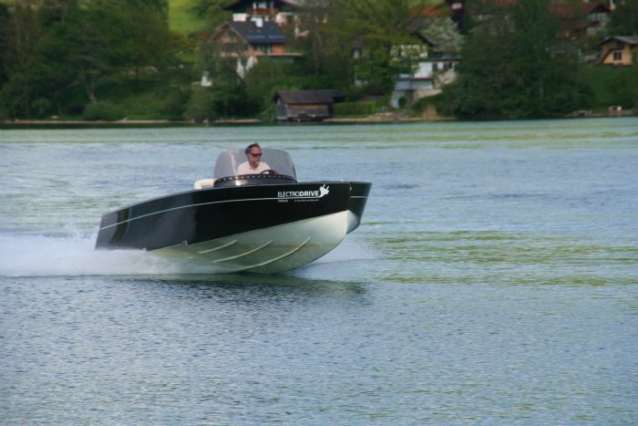 Electric Boat from Steiner-Nautic